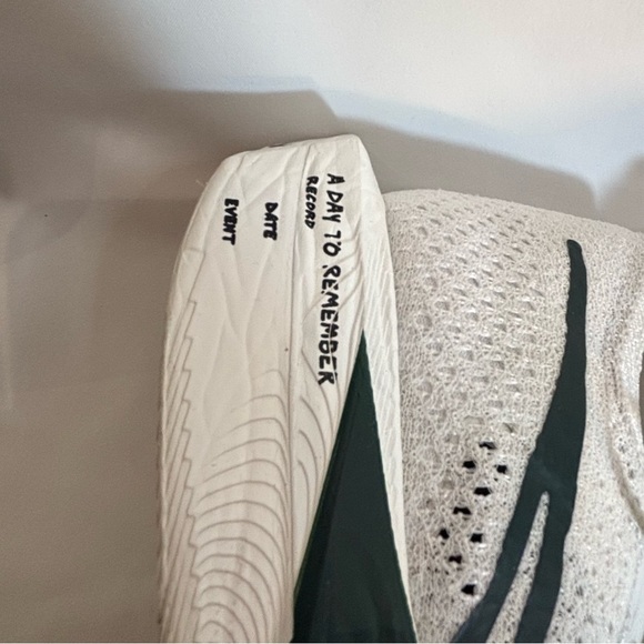 NIKE Sz 9.5 Vaporfly Zoom X White and Neon Yellow Breathable Running Shoes - Picture 10 of 16